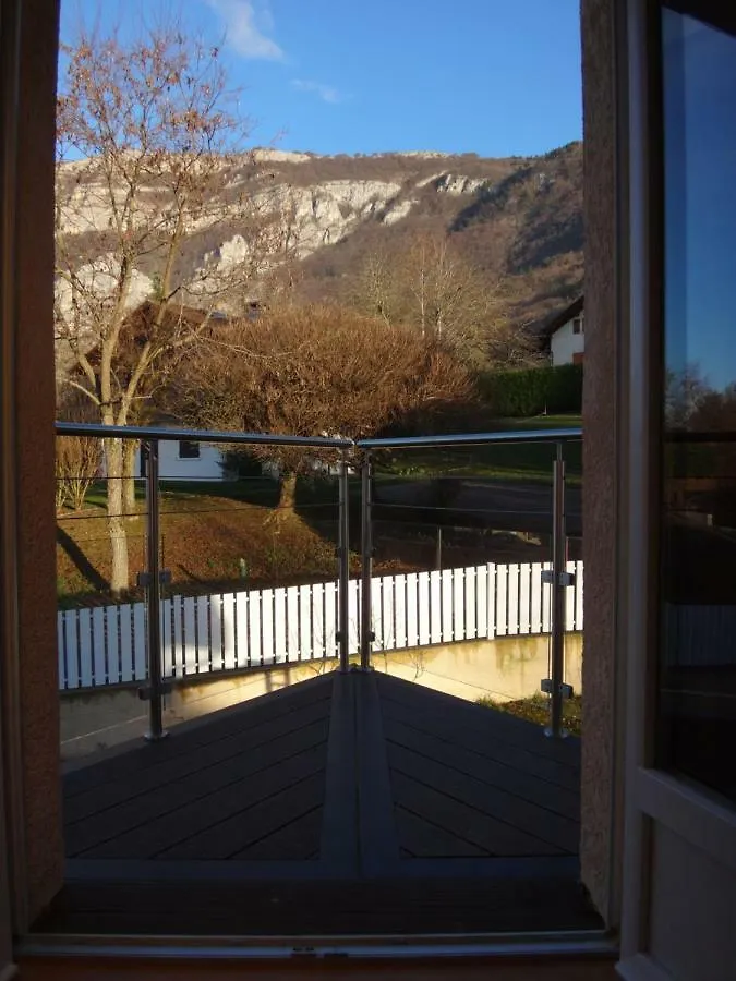 Chalet De Tara - Grand Appartement Esprit Chalet - Piscine Chauffee - Geneve Collonges-sous-Saleve Apartment